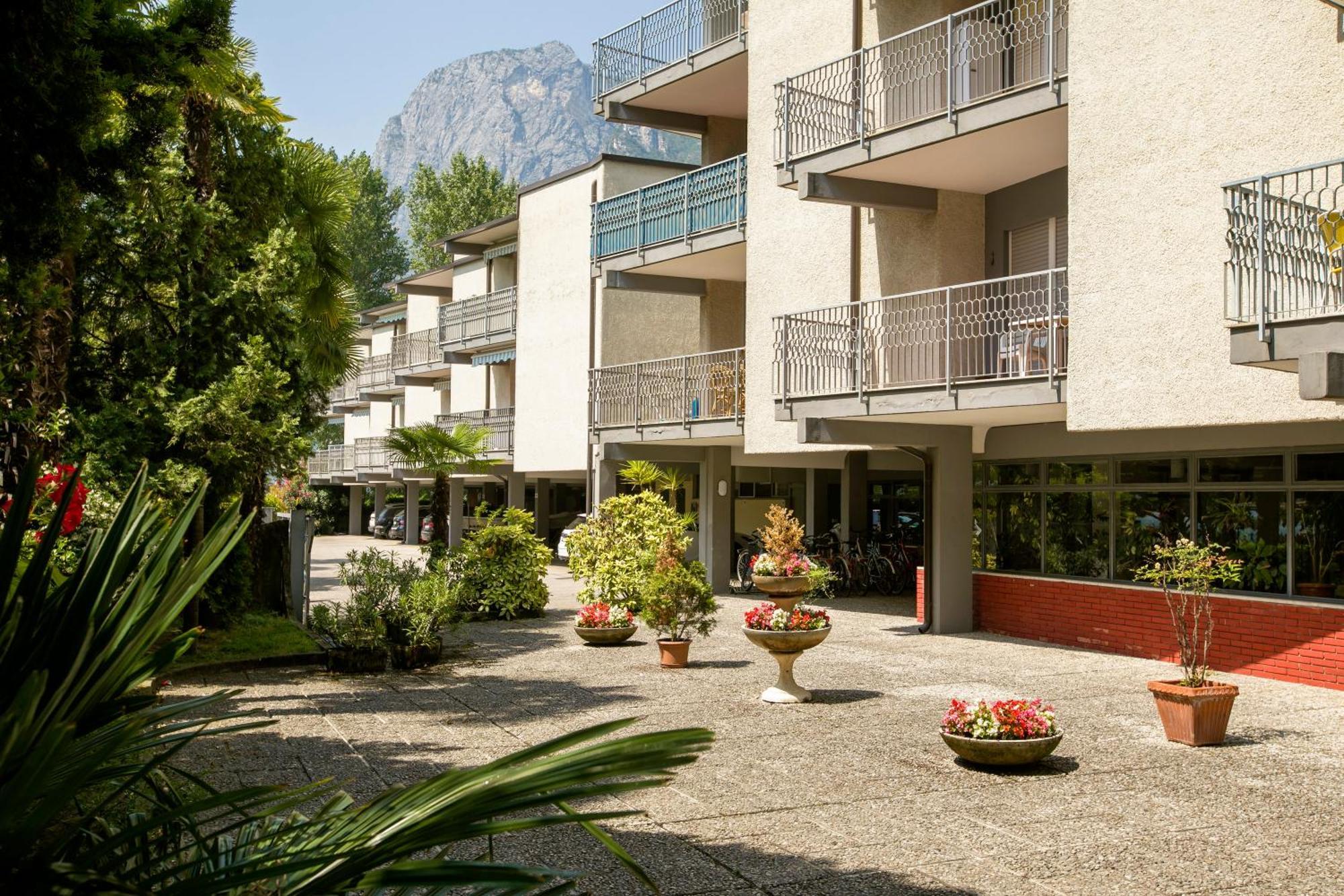 Residenza Lago D'Argento - Happy Rentals 加尔达湖滨 外观 照片